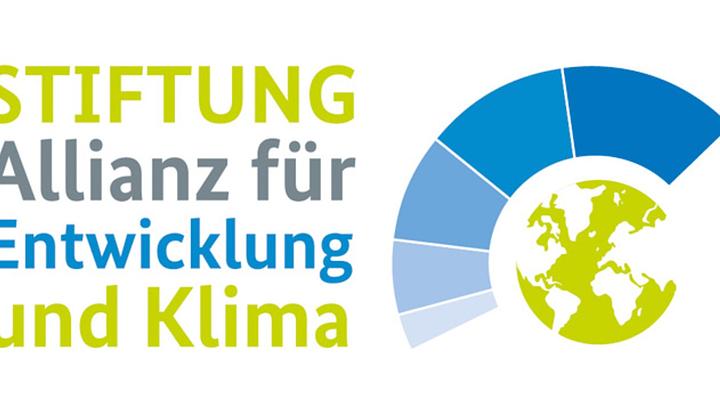 Logo Stiftung Allianz für Entwicklung und Klima